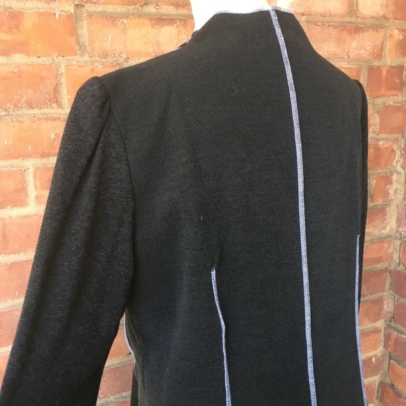 NWT European Designer Light Overcoat - Size XL - Picture 3 of 7